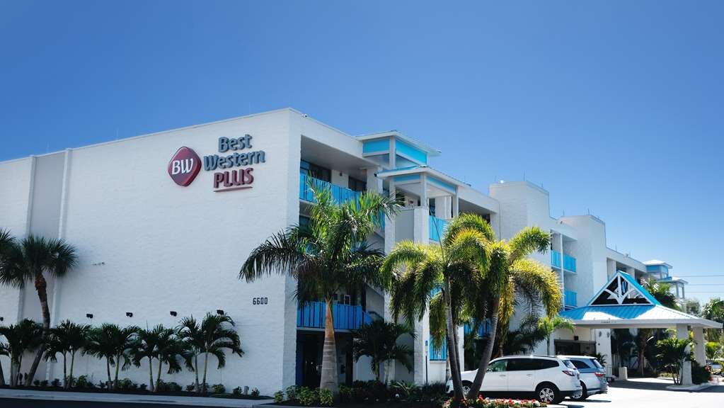Hotel photo 25 of Best Western Plus Siesta Key Gateway.
