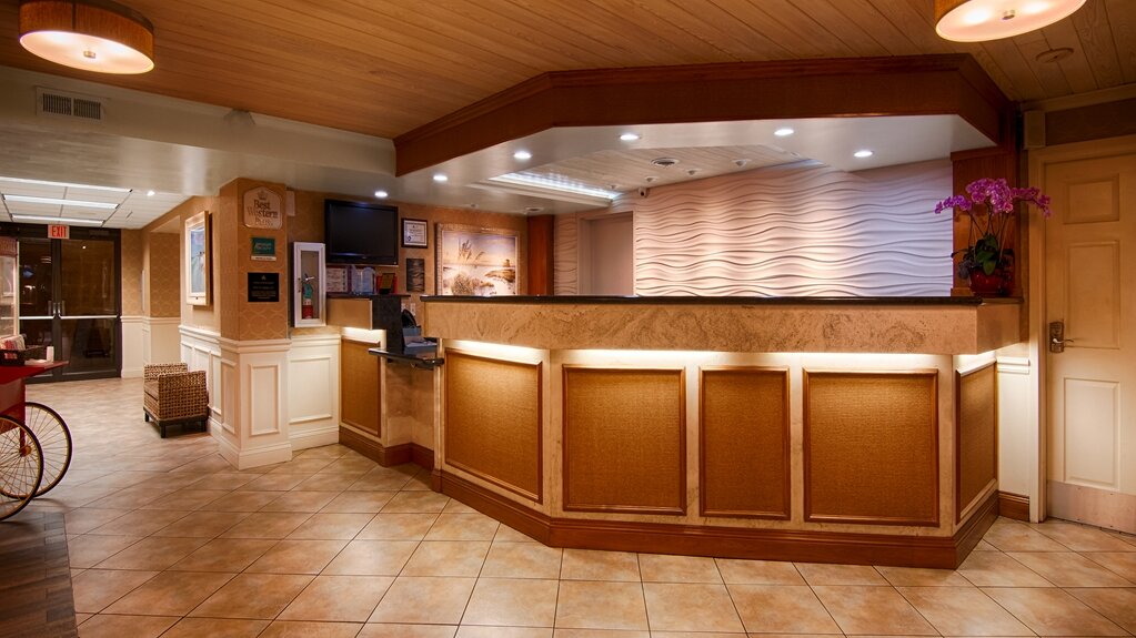 Hotel photo 12 of Best Western Plus Siesta Key Gateway.