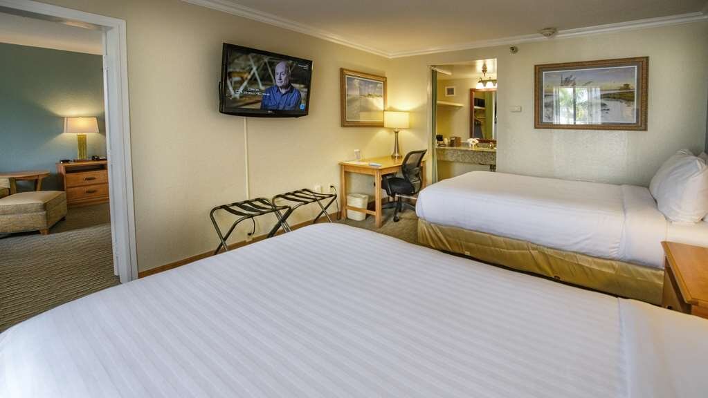 Hotel photo 7 of Best Western Plus Siesta Key Gateway.