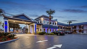 Best Western Central Inn in Savannah, image may contain: Hotel, Building, City, Suburb