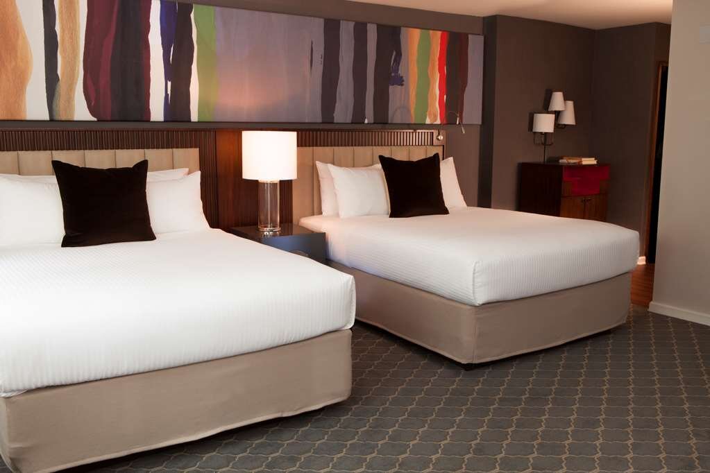 Hotel photo 3 of Fifty Hotel & Suites by Affinia.