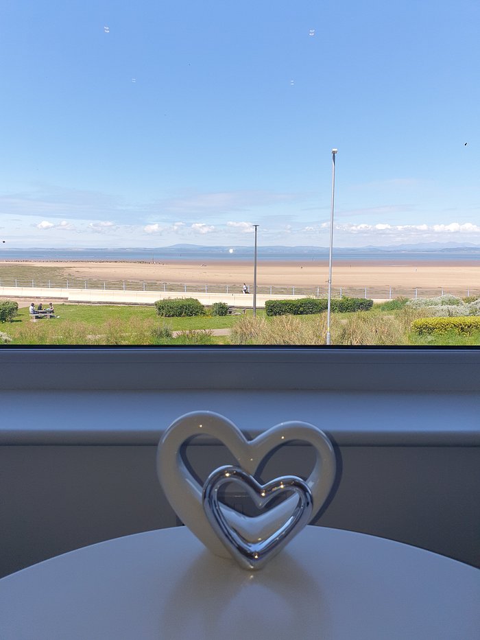 The Balmoral Guest House Updated 2024 Prices And Bandb Reviews Morecambe England 5123