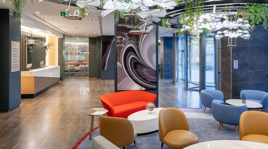 Lounge Hall