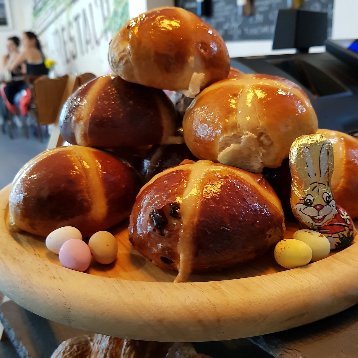 https://dynamic-media-cdn.tripadvisor.com/media/photo-o/1d/19/a3/d1/hot-cross-buns.jpg?w=1200&h=-1&s=1