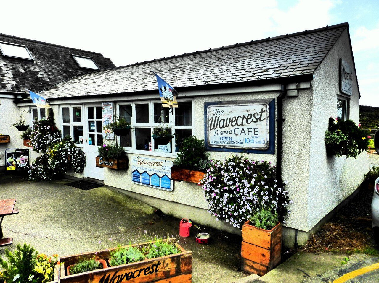 WAVECREST CAFE, Holyhead - Updated 2024 Restaurant Reviews, Menu ...