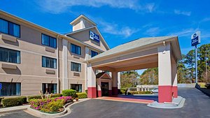 Best Western Augusta West in Grovetown, image may contain: Hotel, Inn, Villa, Office Building