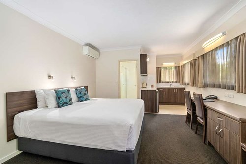 QUALITY HOTEL ROBERTSON GARDENS (AU$162): 2023 Prices & Reviews ...