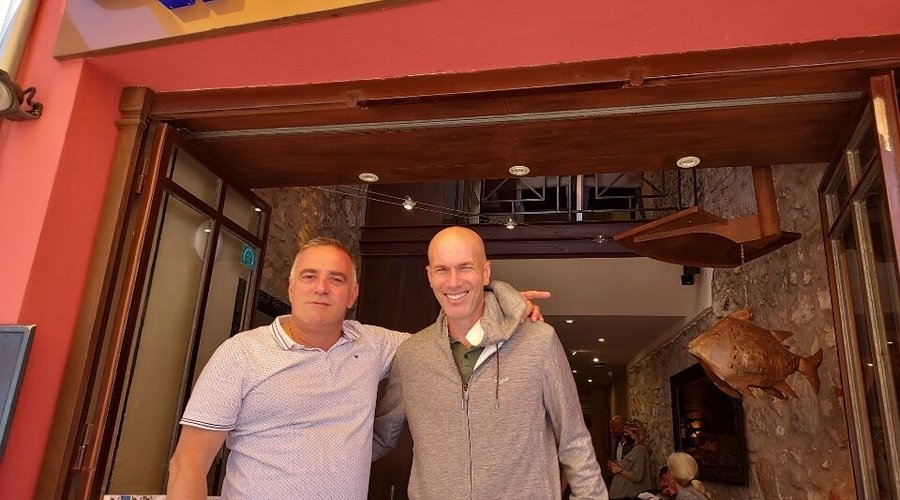 Zinedine Zidane au grand bleu Cassis
