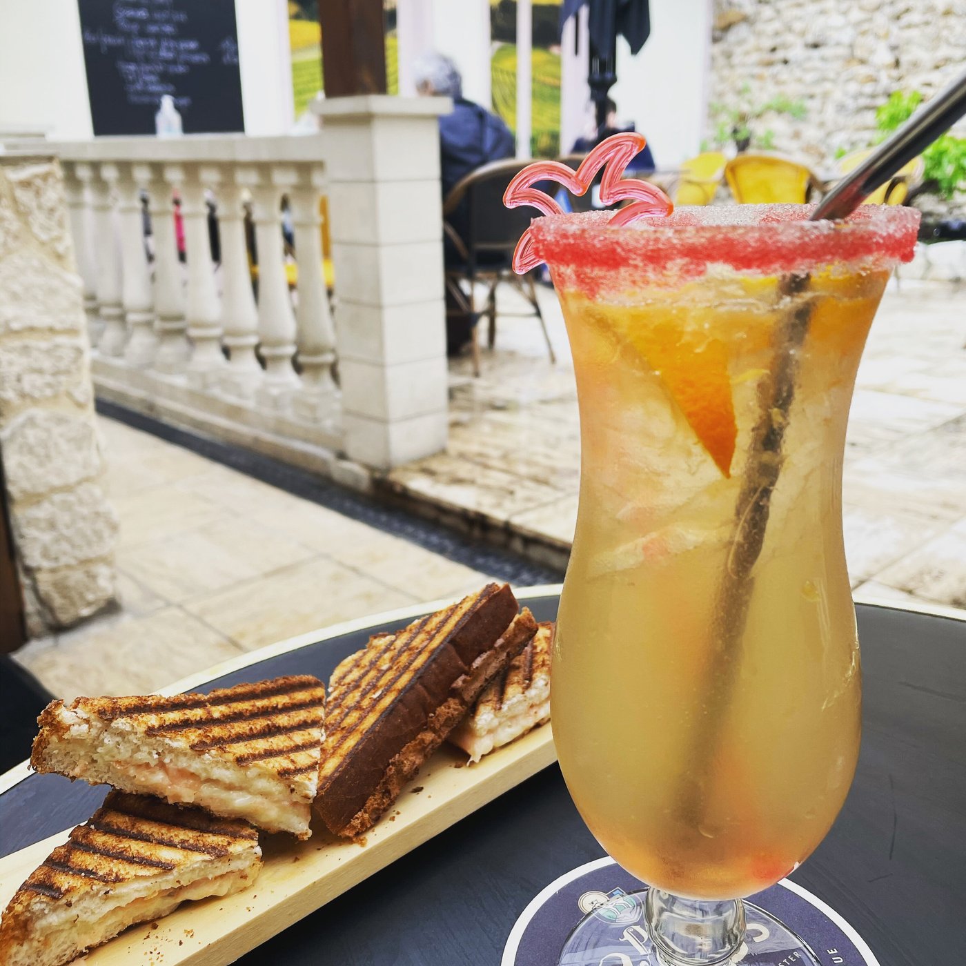 LE VIN SUR VINGT, Le Vesinet - Restaurant Reviews, Photos & Phone Number - Tripadvisor