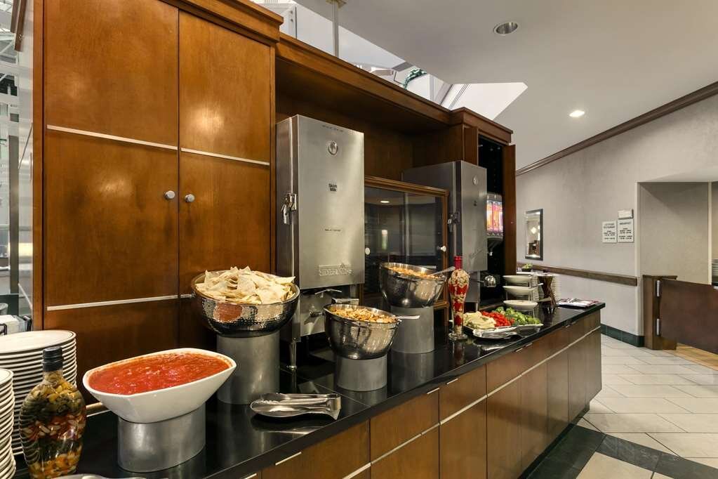 Hotel photo 27 of Embassy Suites by Hilton Dulles North Loudoun.