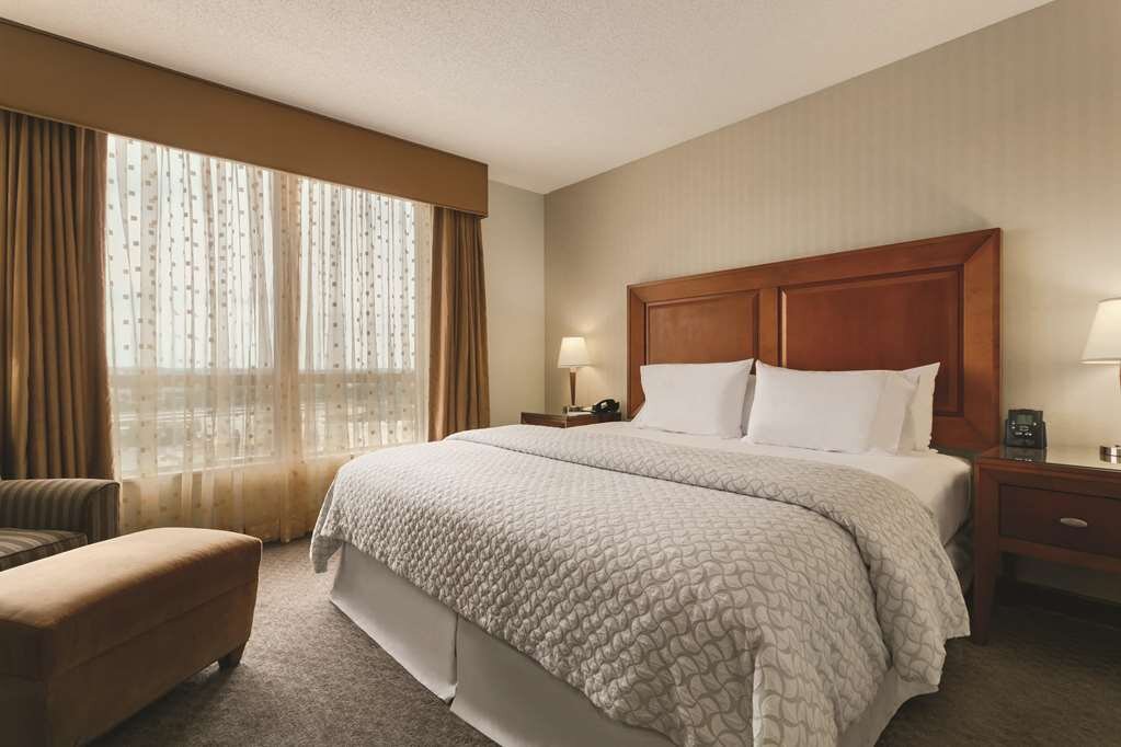 Hotel photo 29 of Embassy Suites by Hilton Dulles North Loudoun.