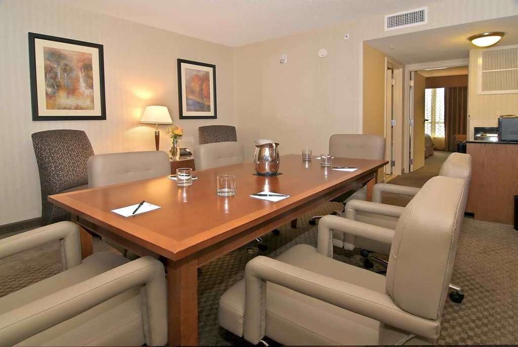 Hotel photo 11 of Embassy Suites by Hilton Dulles North Loudoun.