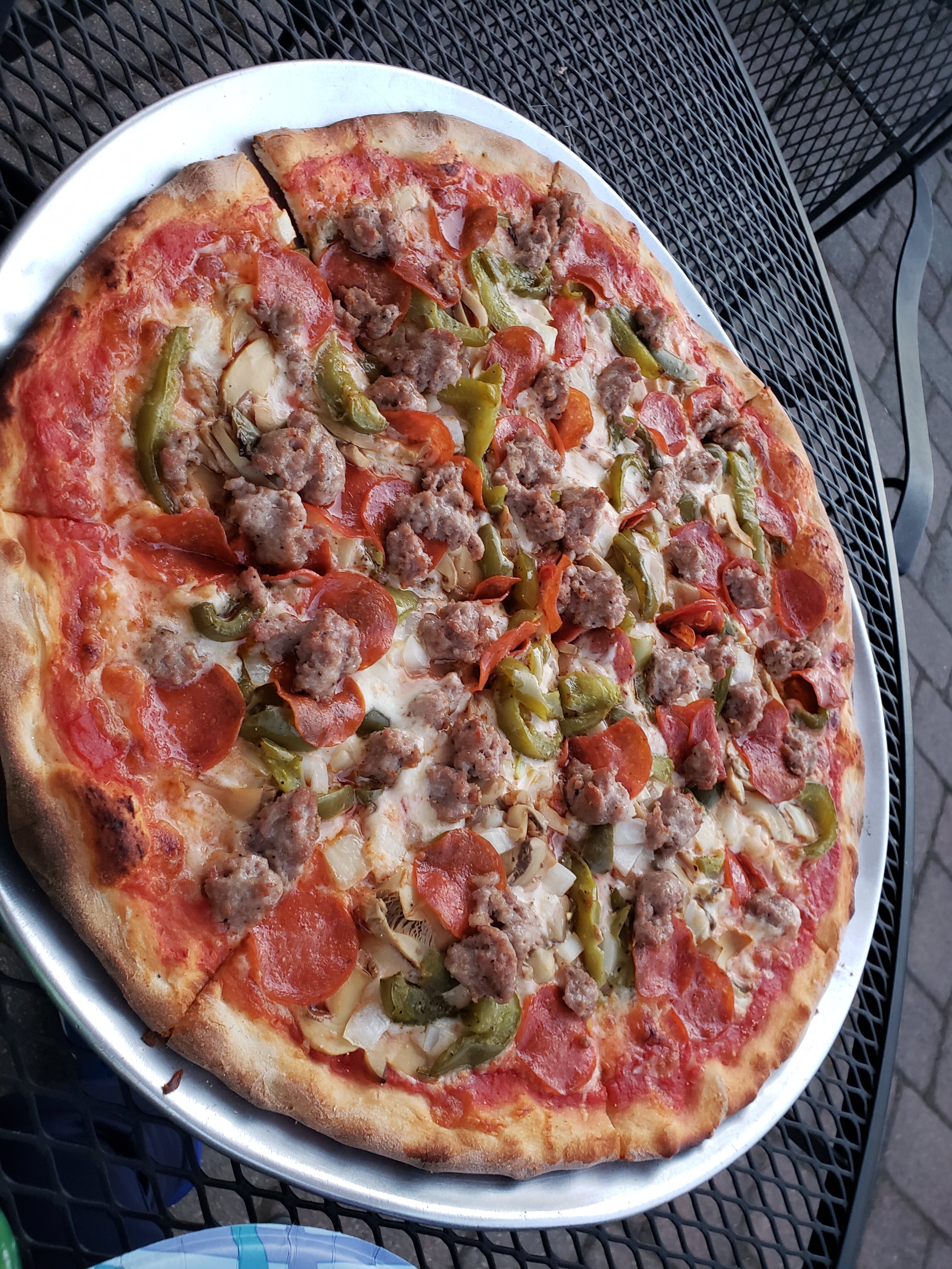 Bayside pizza shop