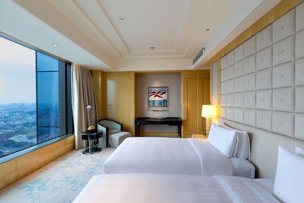 Hotel photo 2 of Shangri-La Nanjing.