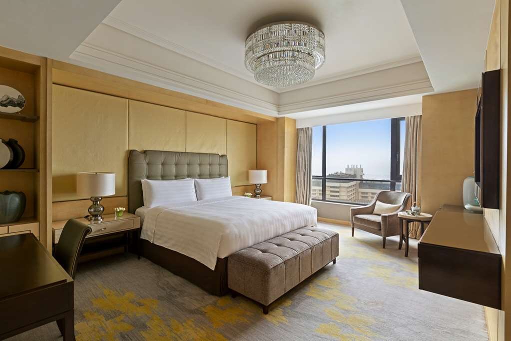 Hotel photo 55 of Midtown Shangri-La, Hangzhou.