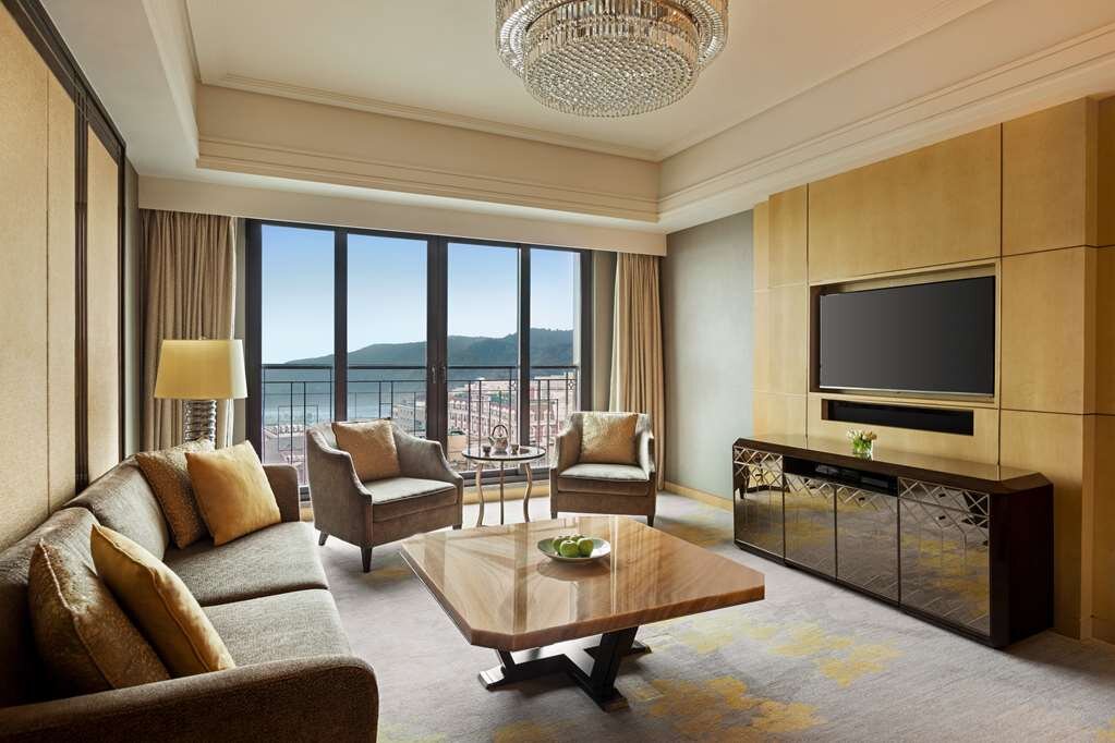 Hotel photo 86 of Midtown Shangri-La, Hangzhou.