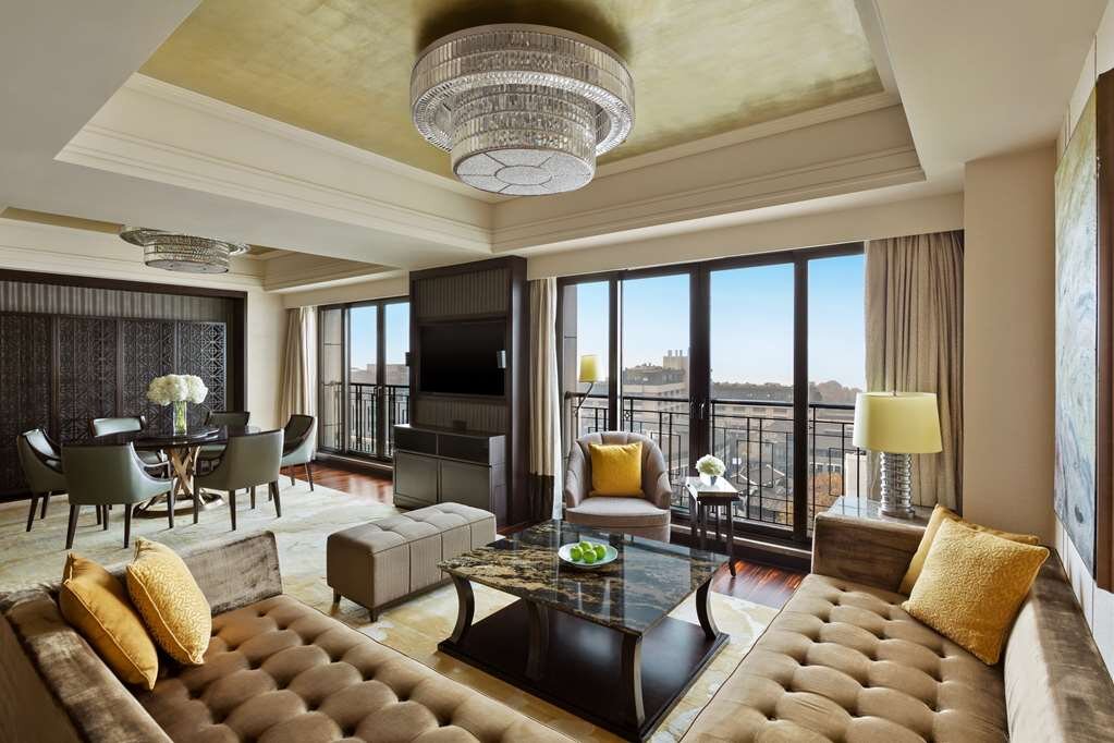 Hotel photo 80 of Midtown Shangri-La, Hangzhou.