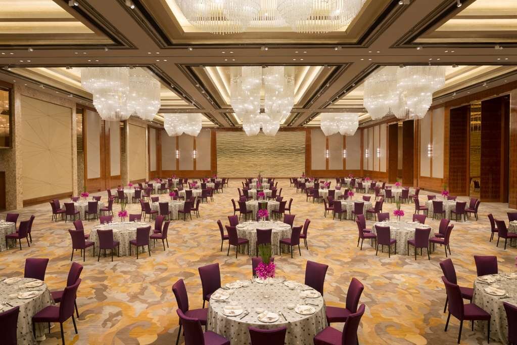 Hotel photo 18 of Midtown Shangri-La, Hangzhou.