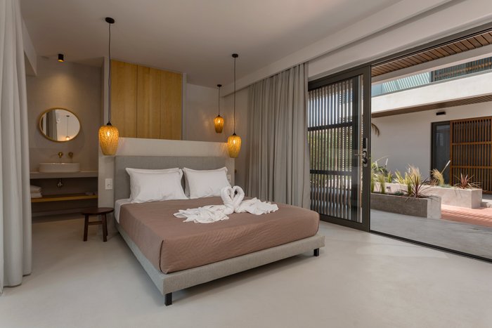 Boutique Serenity Lavish Beach Hotels