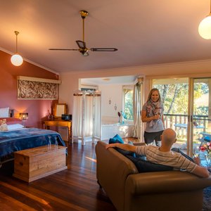 Luxurious cottage comfort at The Falls...