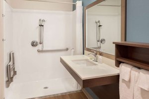 Room & Suite