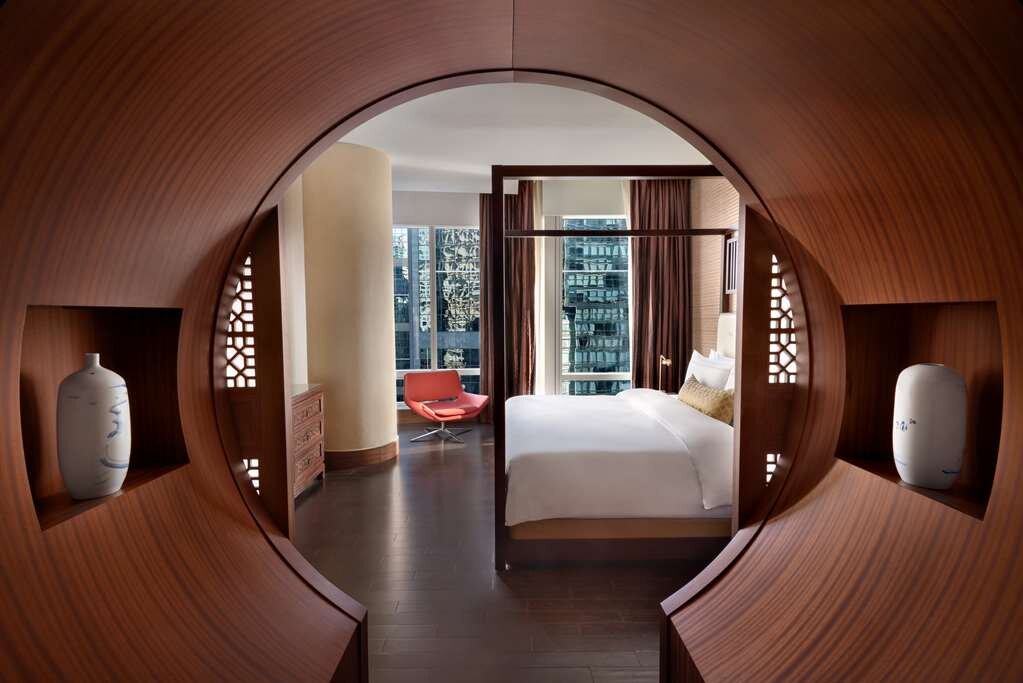 the shangri la toronto