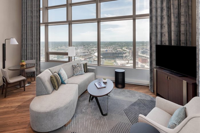 MINNEAPOLIS MARRIOTT CITY CENTER $199 ($̶2̶8̶5̶) - Updated 2022 Prices ...