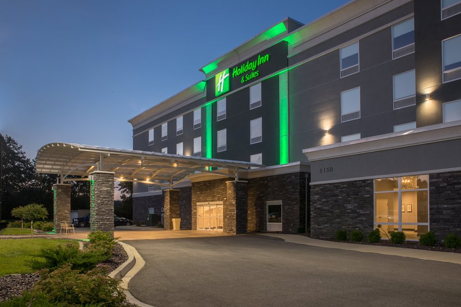 HOLIDAY INN HOTEL & SUITES DECATUR $113 ($̶1̶4̶6̶) - Updated 2021 ...