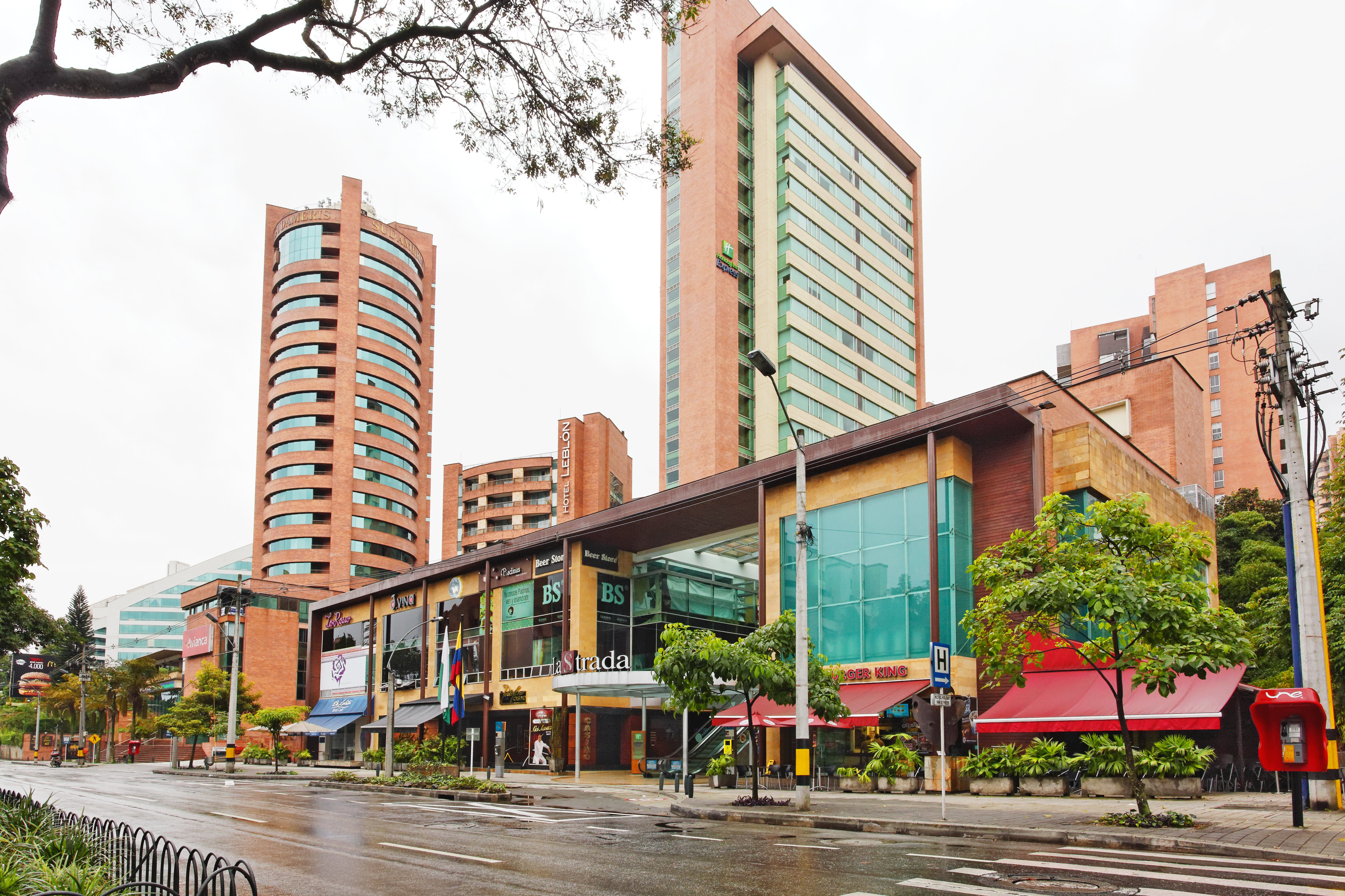 HOLIDAY INN EXPRESS SUITES MEDELLIN AN IHG HOTEL UPDATED 2021   Hotel Exterior 