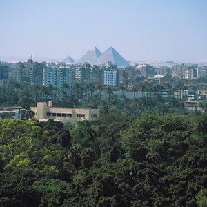 View of the pyramid in day.
