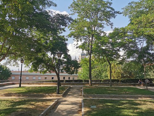 Visiter les parcs à Madrid : une pause nature au coeur de la ville.