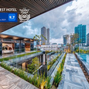 Minh Boutique in Da Nang, image may contain: City, Urban, Condo, Metropolis