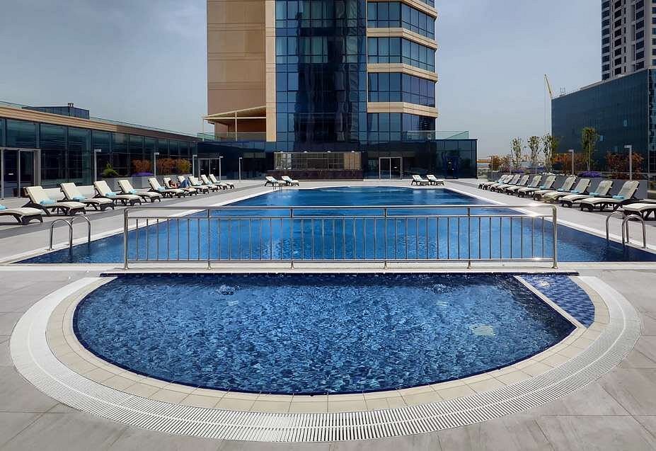 Wyndham Grand Istanbul Levent Pool Pictures & Reviews - Tripadvisor