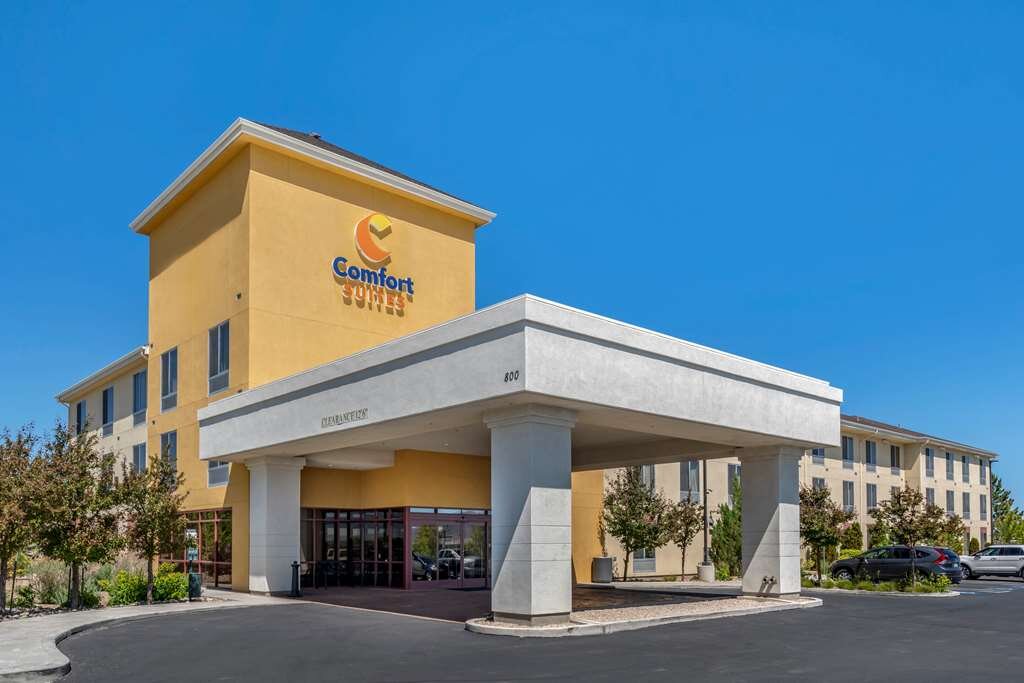 Comfort suites fernley 800 mesa dr fernley shops nv 89408