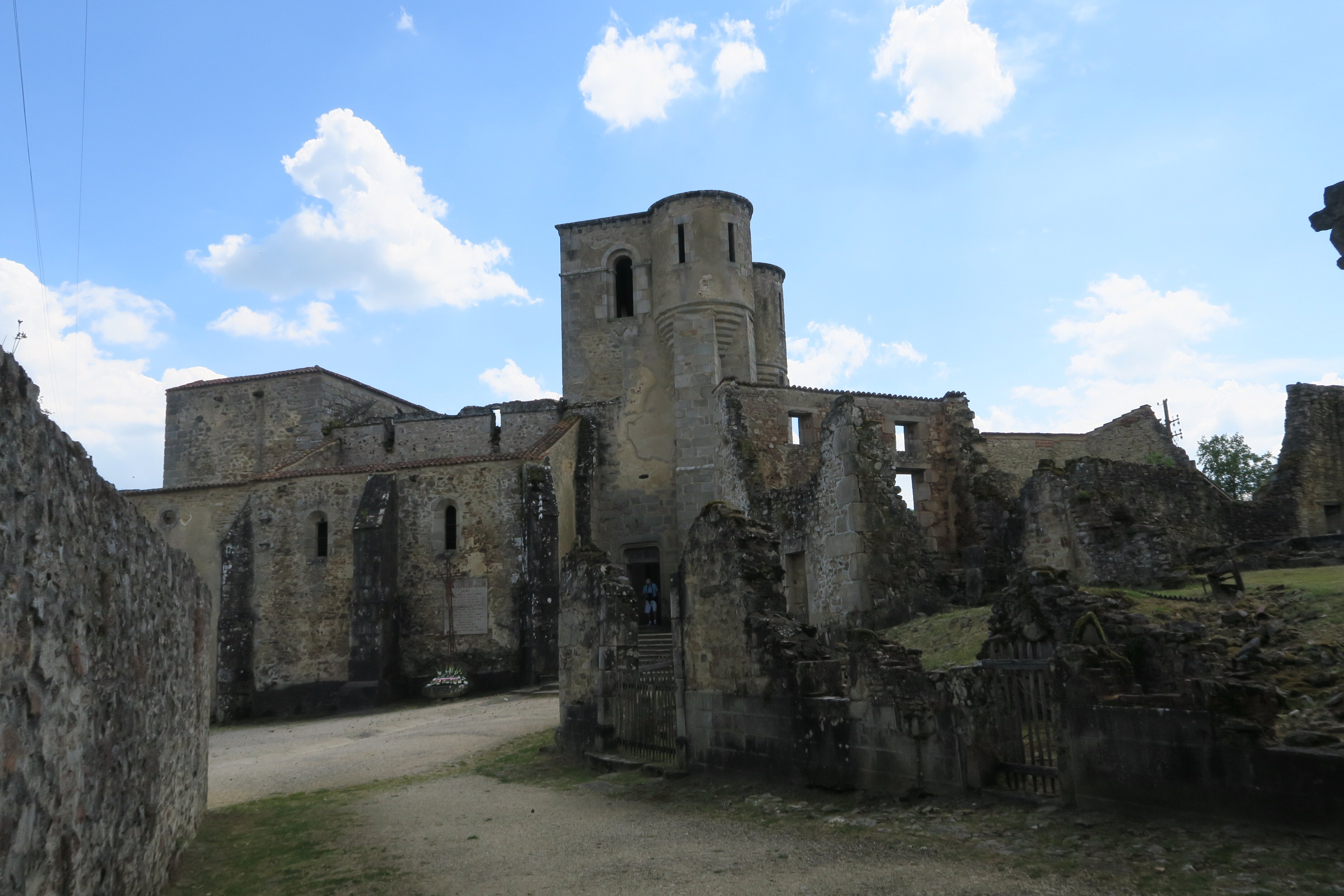 Église D'oradour-sur-glane - 2022 Alles Wat U Moet Weten VOORDAT Je ...