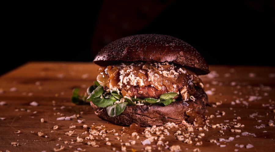 Brigitte burguer. No solo somos una Fuc**** Burger, somos calidad, frescura y gastronomía