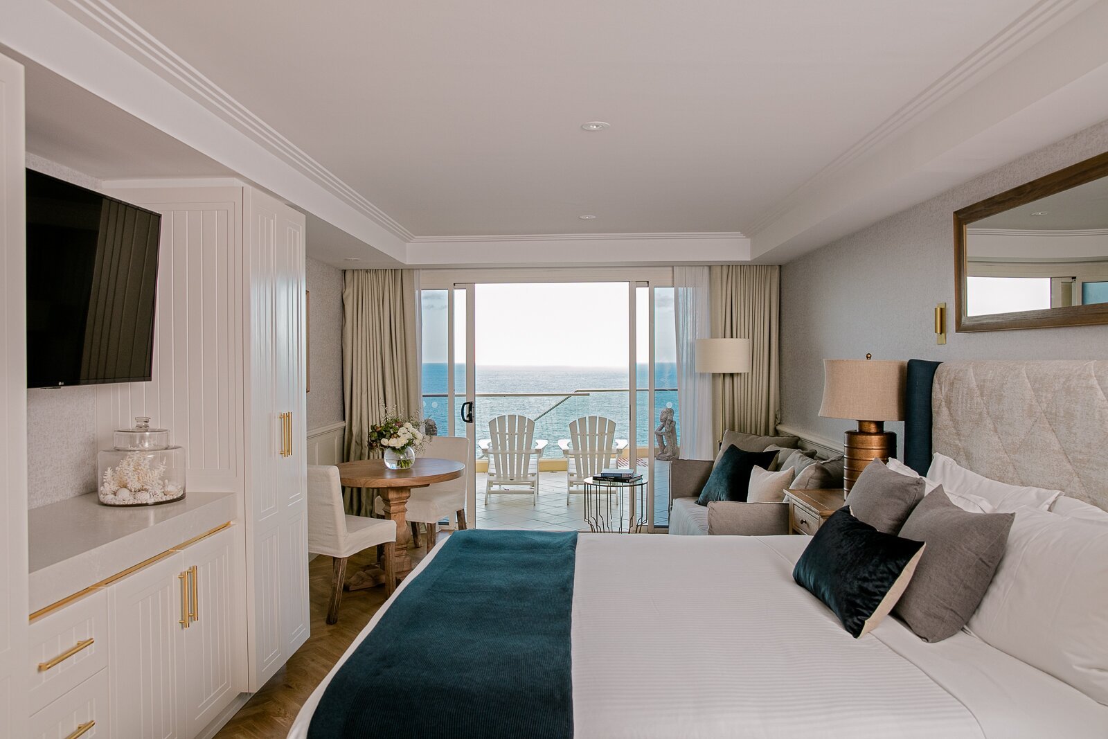 Jonah’s Restaurant & Boutique Hotel by null