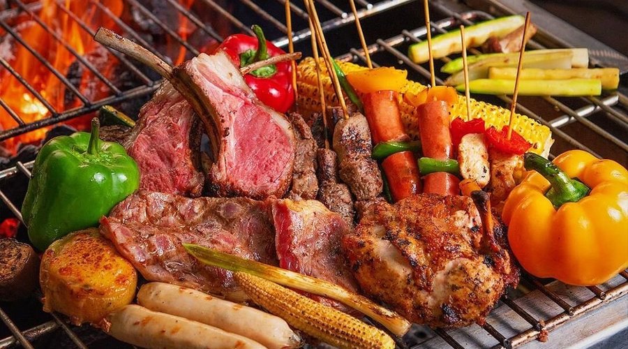 Weekend Buffet Dinner