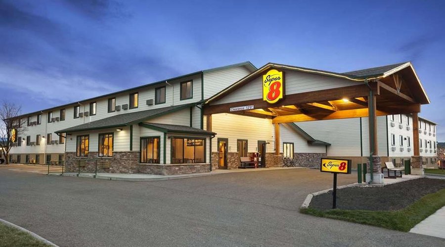 Welcome to the Super 8 Bozeman