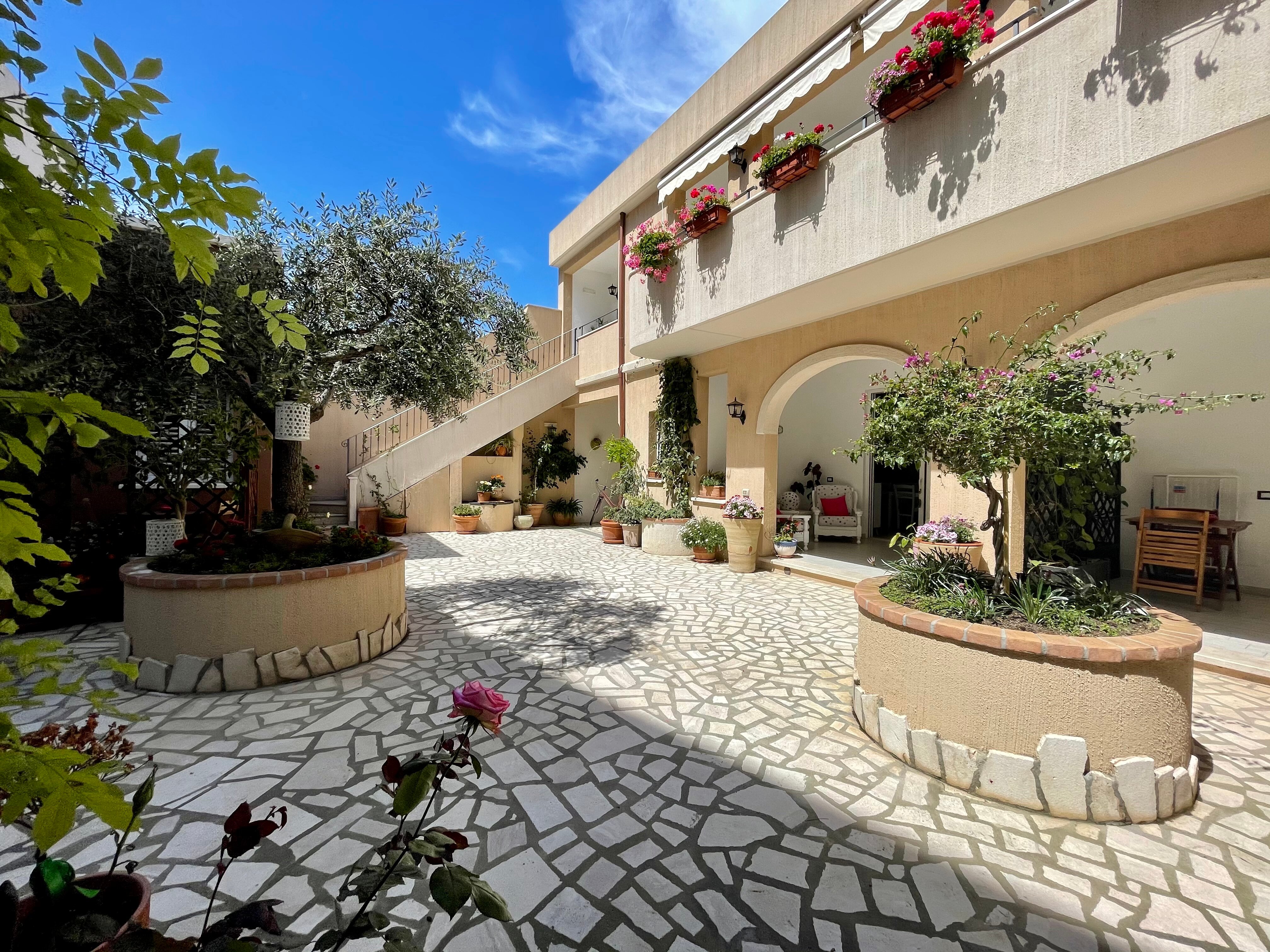 BED & BREAKFAST IL PATIO - Prices & B&B Reviews (Villasimius, Sardinia)