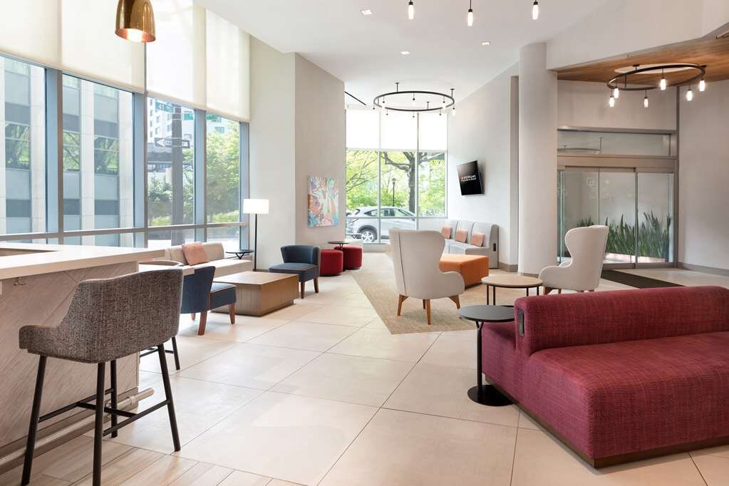 Hotel photo 19 of Hilton Garden Inn Long Island City New York.