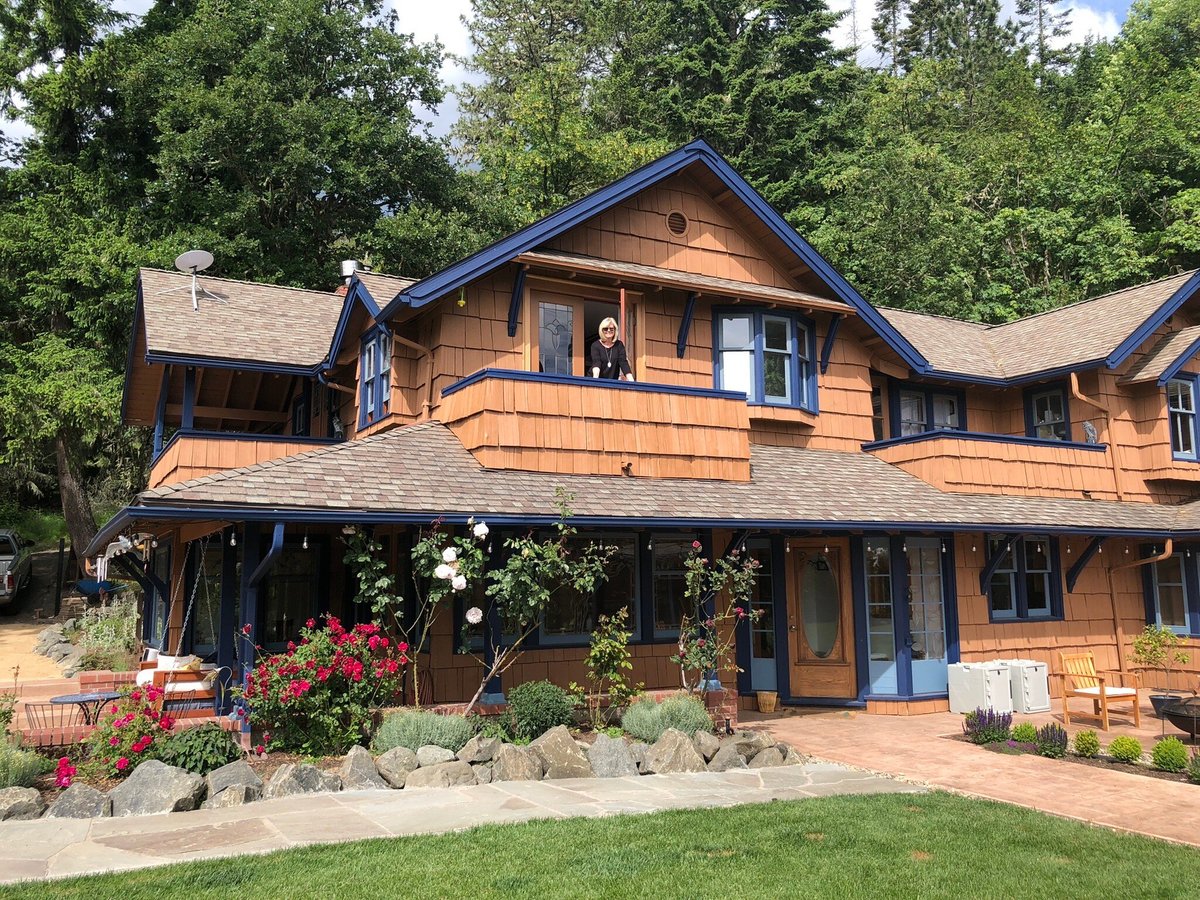 MOUNT TOM HOUSE - Prices & Hotel Reviews (Coburg, OR)