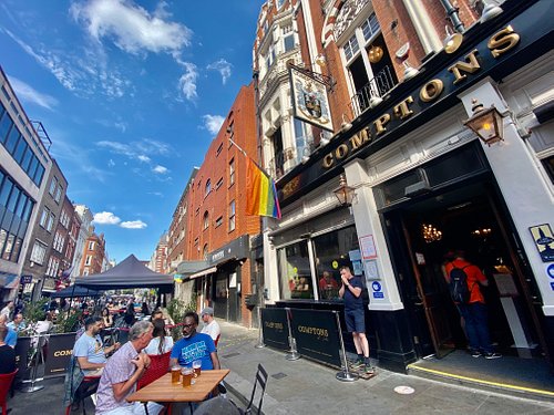 Best LGBTQ+ Bars and Clubs in Soho, London