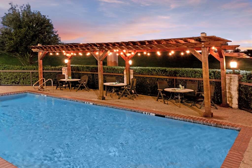Hotel photo 6 of Best Western Plus Lewisville Flower Mound.
