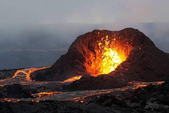 2024 Combo: Active Volcano Guided Geldingadalur Hike and the Reykjanes ...