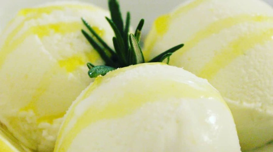Gelato di limoni, rosmarino e olio extravergine Viride Marsicani (Leone d'oro international)