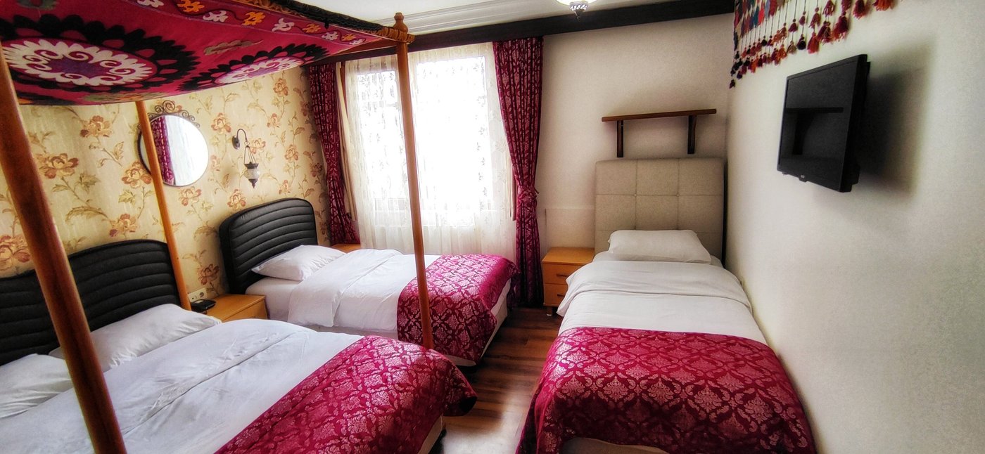 MARMARA GUESTHOUSE $42 ($̶5̶3̶) - Prices & Guest house Reviews - Istanbul, Türkiye MARMARA GUESTHOUSE $42 ($̶5̶3̶)... 
