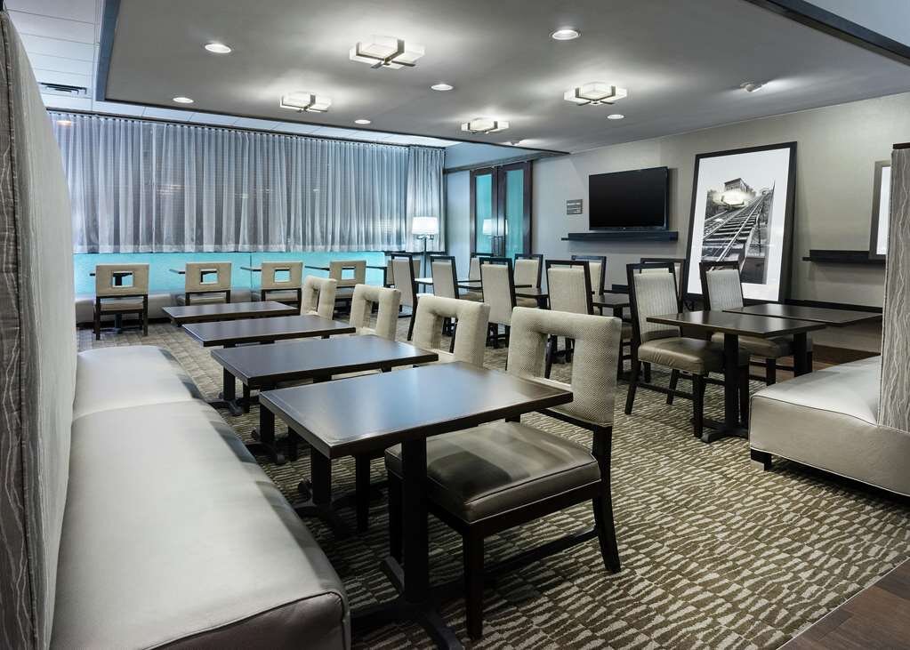 Hotel photo 21 of Hampton Inn Pittsburgh University/Medical Center.