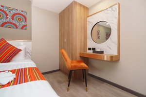 Room & Suite