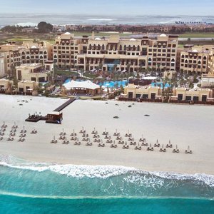 Saadiyat Rotana Resort Villas